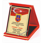 Plaket  Kırmızı Kutulu büyük modekl