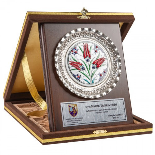 ÇİNİLİ PLAKET